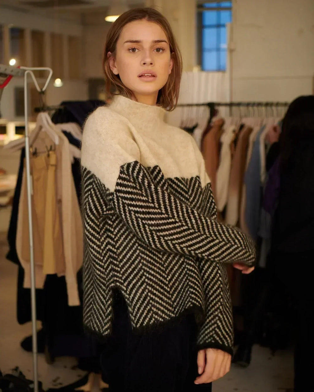 Arial - Turtleneck sweater